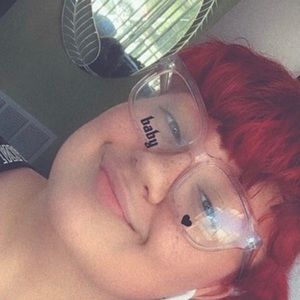 Meet your Posher, Nikki